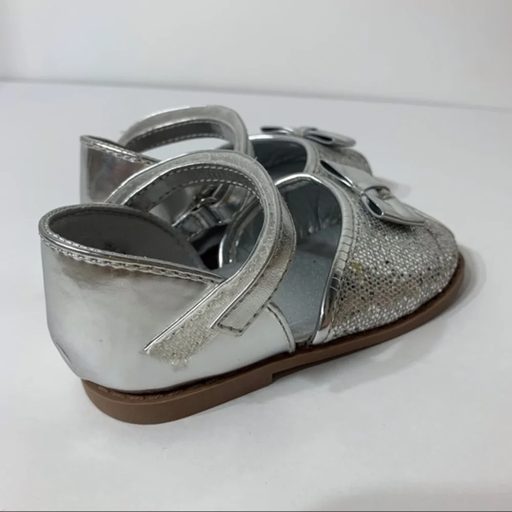 EUC‎ Rugged Bear Silver Sparkly Sandal Style Shoes